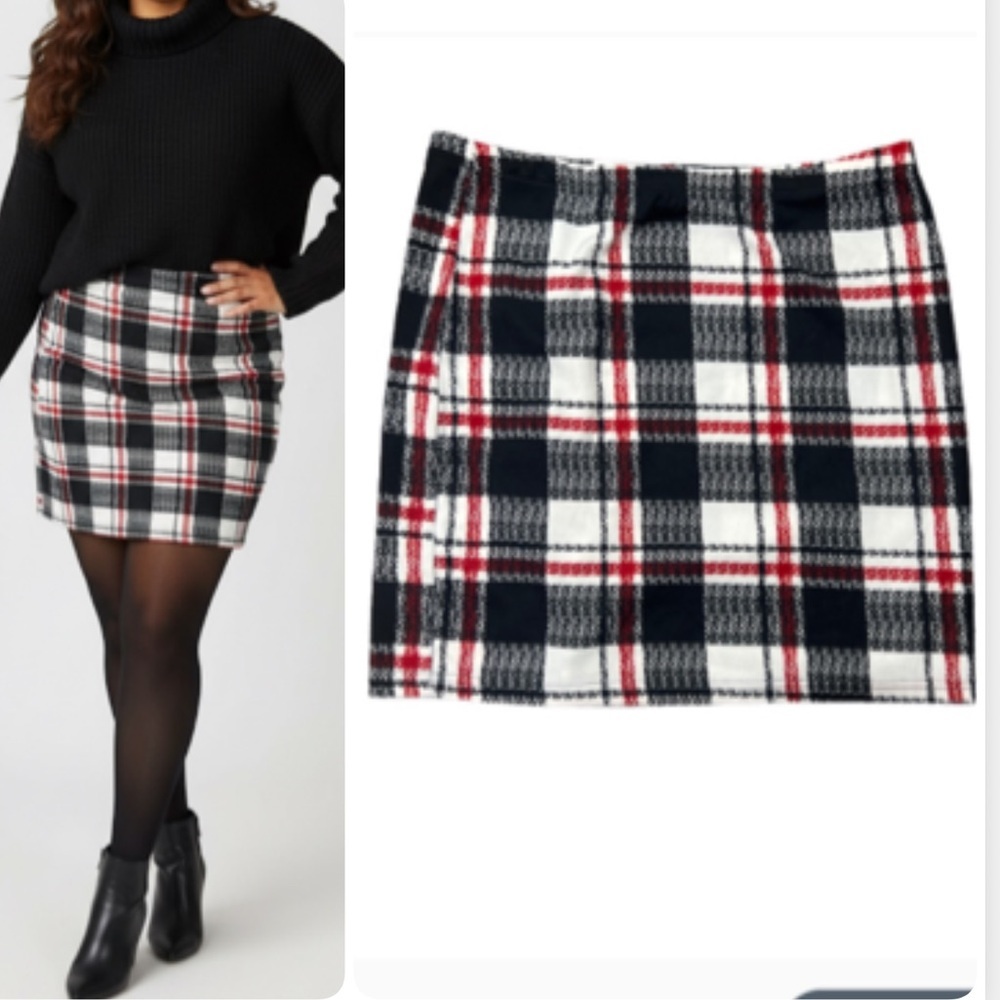 SHEIN Chic Festive Chic  Plaid Mini Plaid  Skirt - Black, Red, White‎